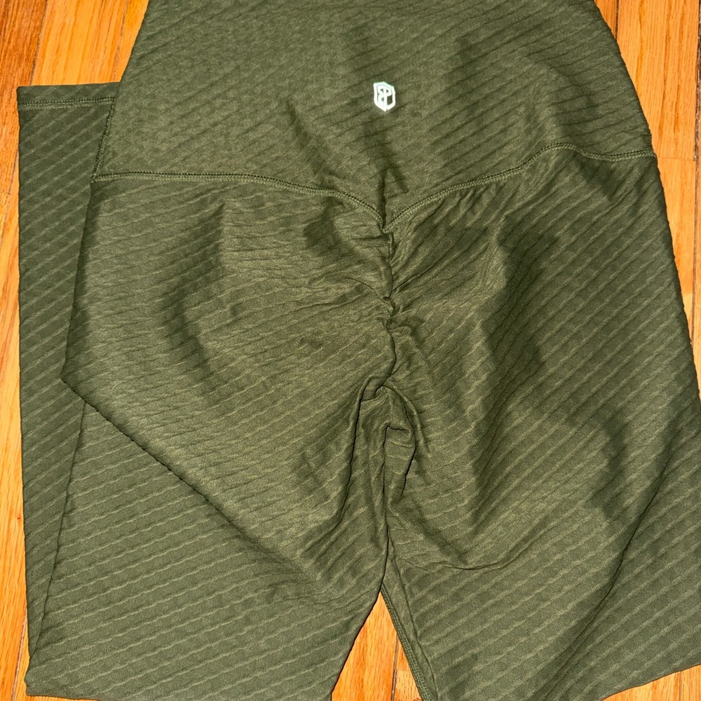 Born Primitive Gray and Green Leggings - Picture 4 of 11